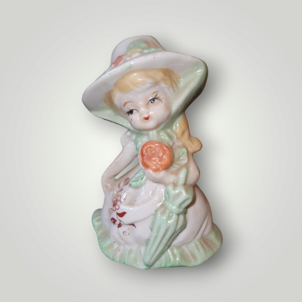 Green  Lady in Hat & Umbrella Figurine w Flower